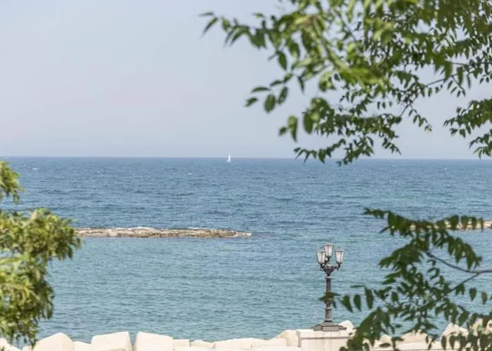 Seaside Refuge - Always Holiday Apartman